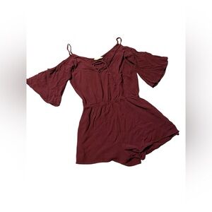 LA Hearts Women’s Burgundy Lace Up V-neck Cold Shoulder Romper, Sz XS